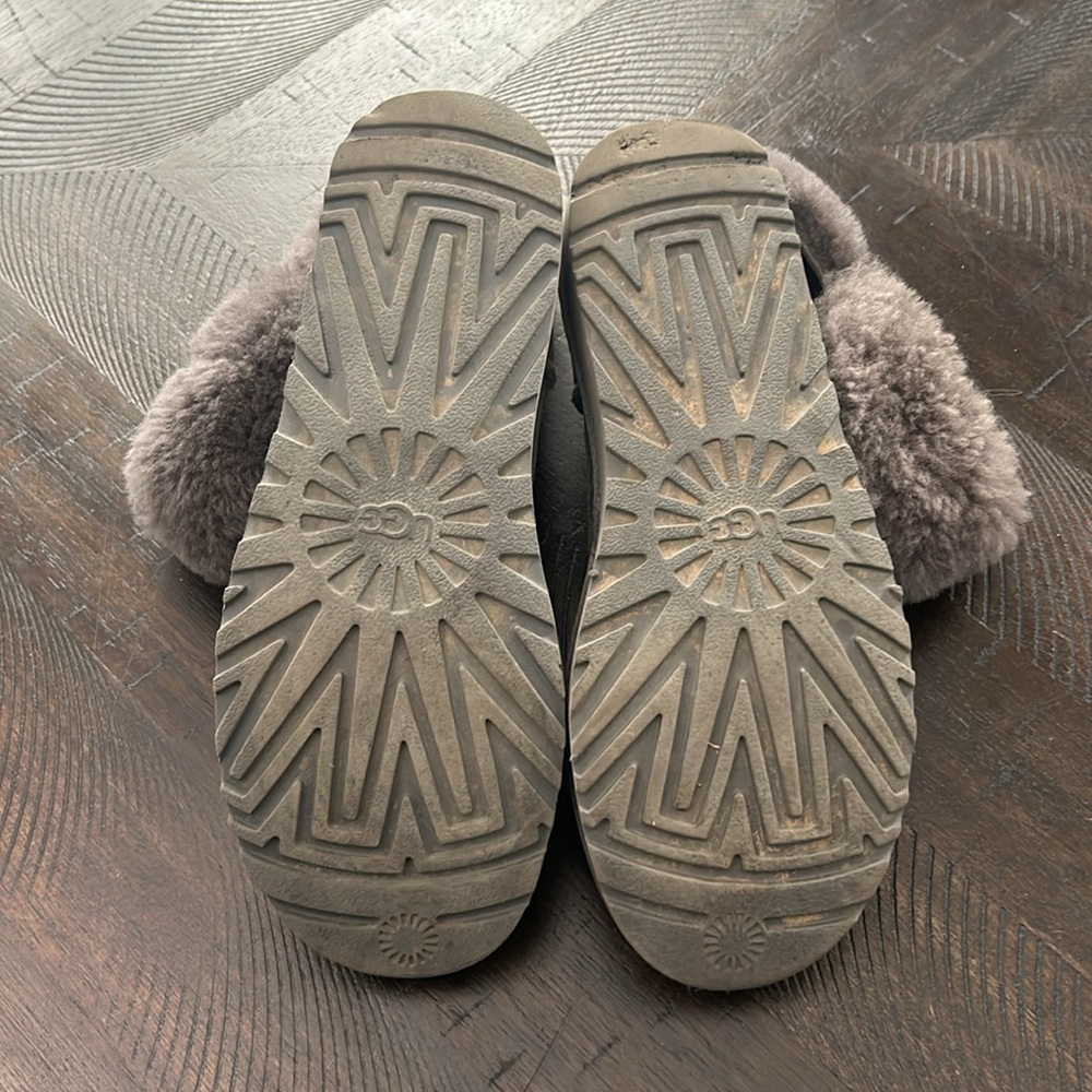 Ugg Bailey Button Ii Size 9 Grey - image 5